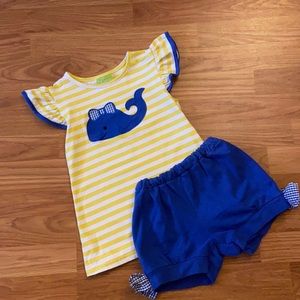Girls Knit Shorts Set w/appliqué whale